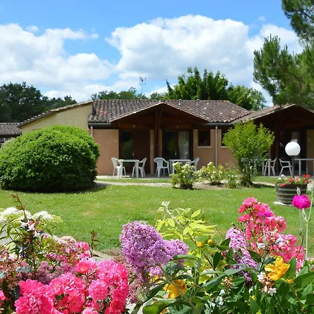 Hotel Village Club Relais Du Moulin Neuf 4*